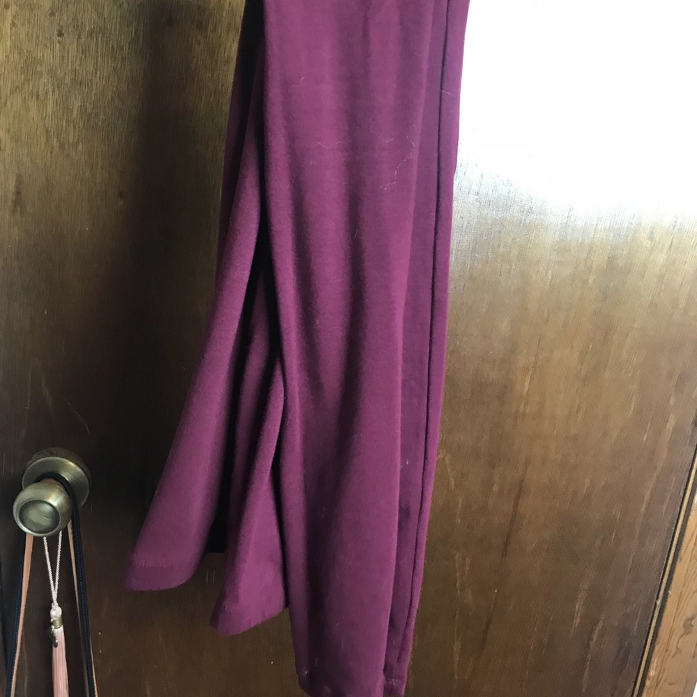 Maroon Leggings - Picture 2 of 2